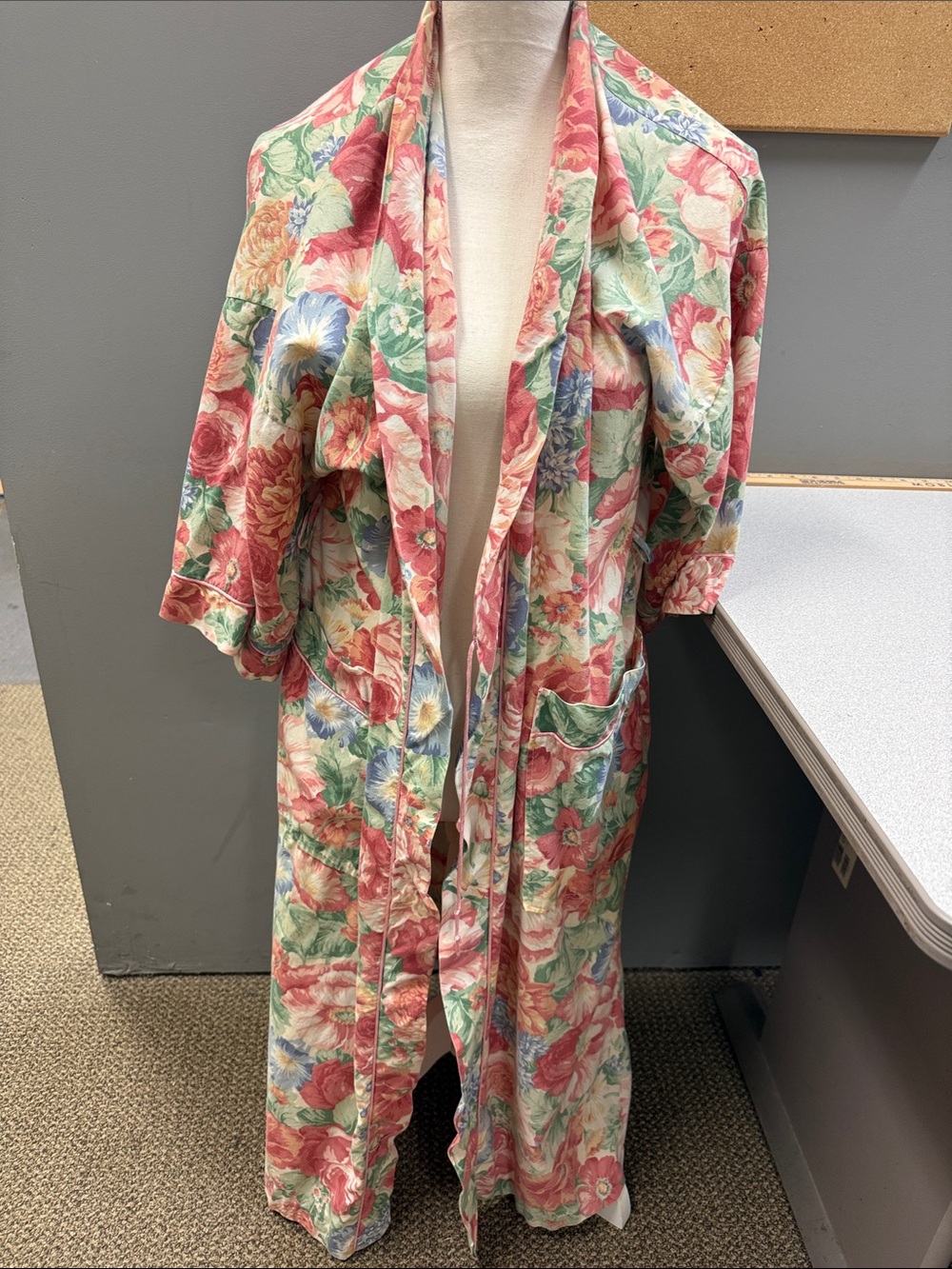 VTG Komar Floral Wrap Robe Long Housecoat Pink Blue‎ Green OS / XL